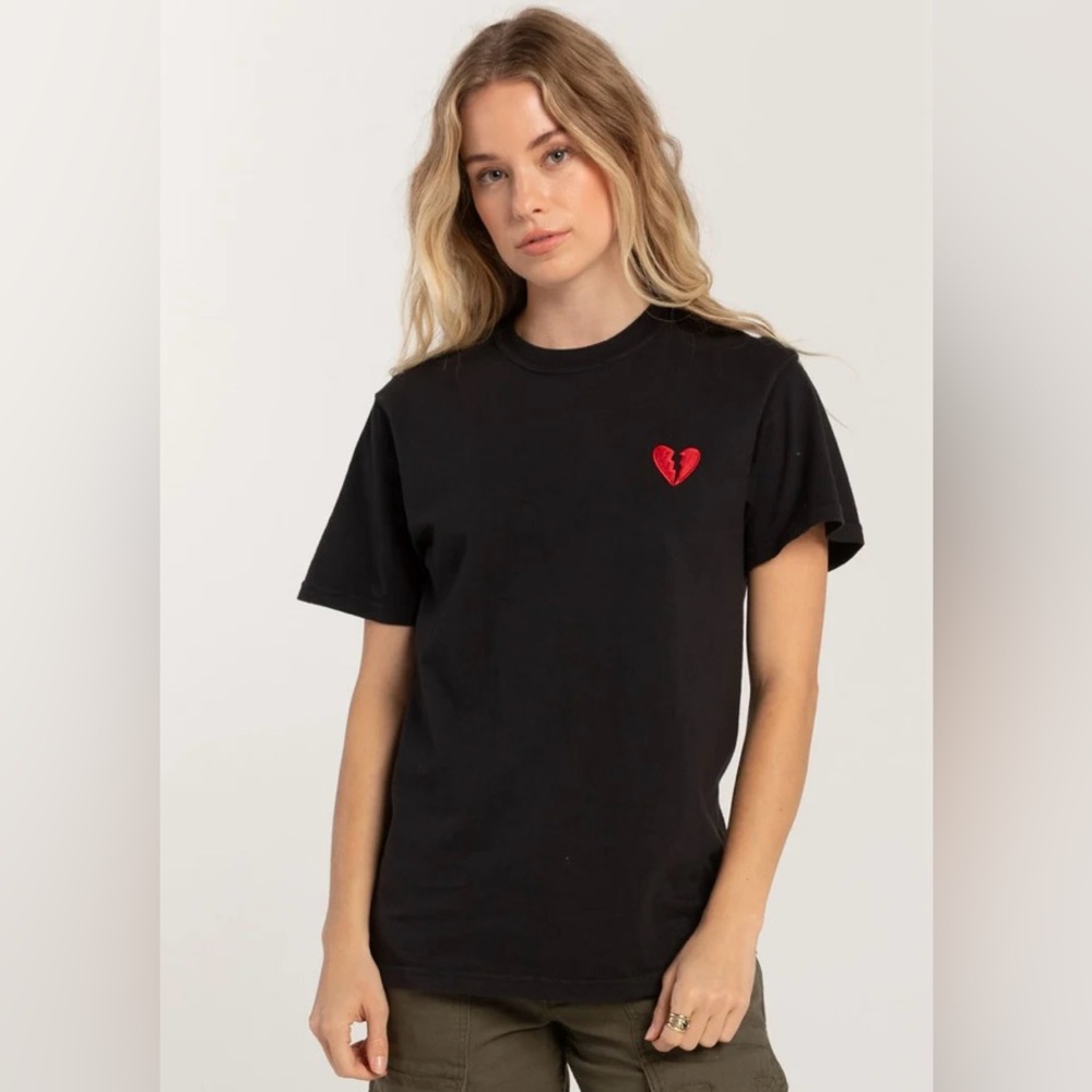 RIOT SOCIETY Broken Heart Tee (M)
